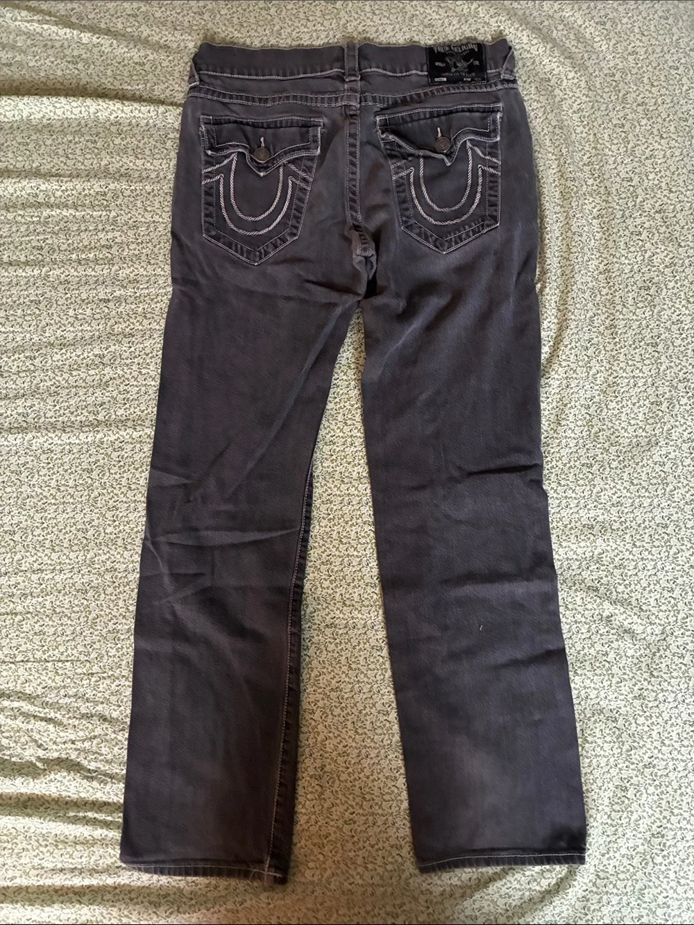 True Religion Gray Ricky Bootcut Jeans with Signature Pocket Stitching size 34